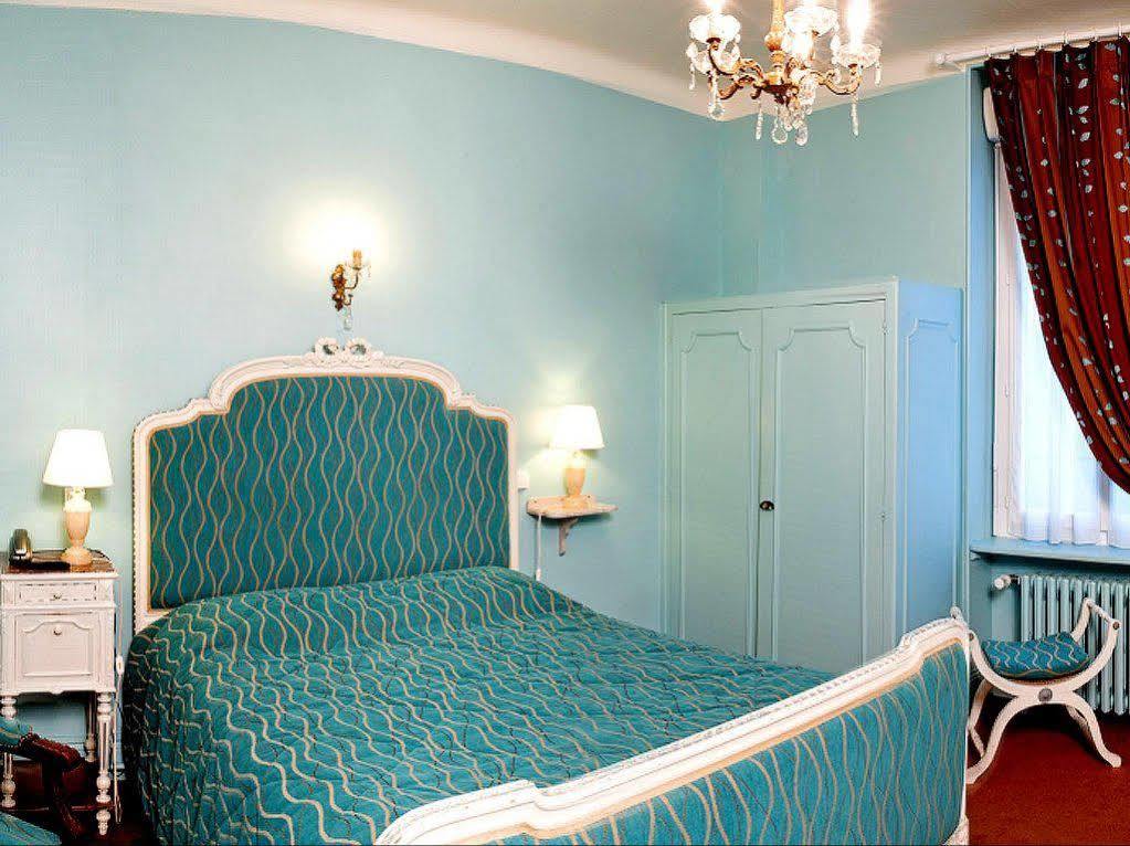 Logis Hotels Restaurant Le Dauphin ซาลบรีส์ ภายนอก รูปภาพ